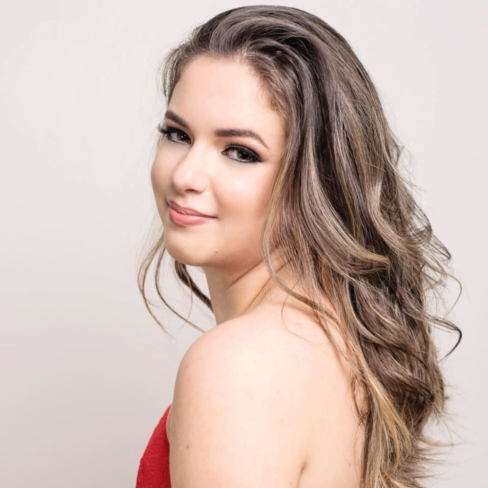 Meet your Posher, Angela